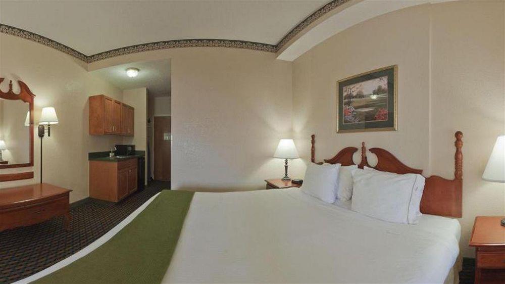 Holiday Inn Express Hotel & Suites Sanford By Ihg Dış mekan fotoğraf