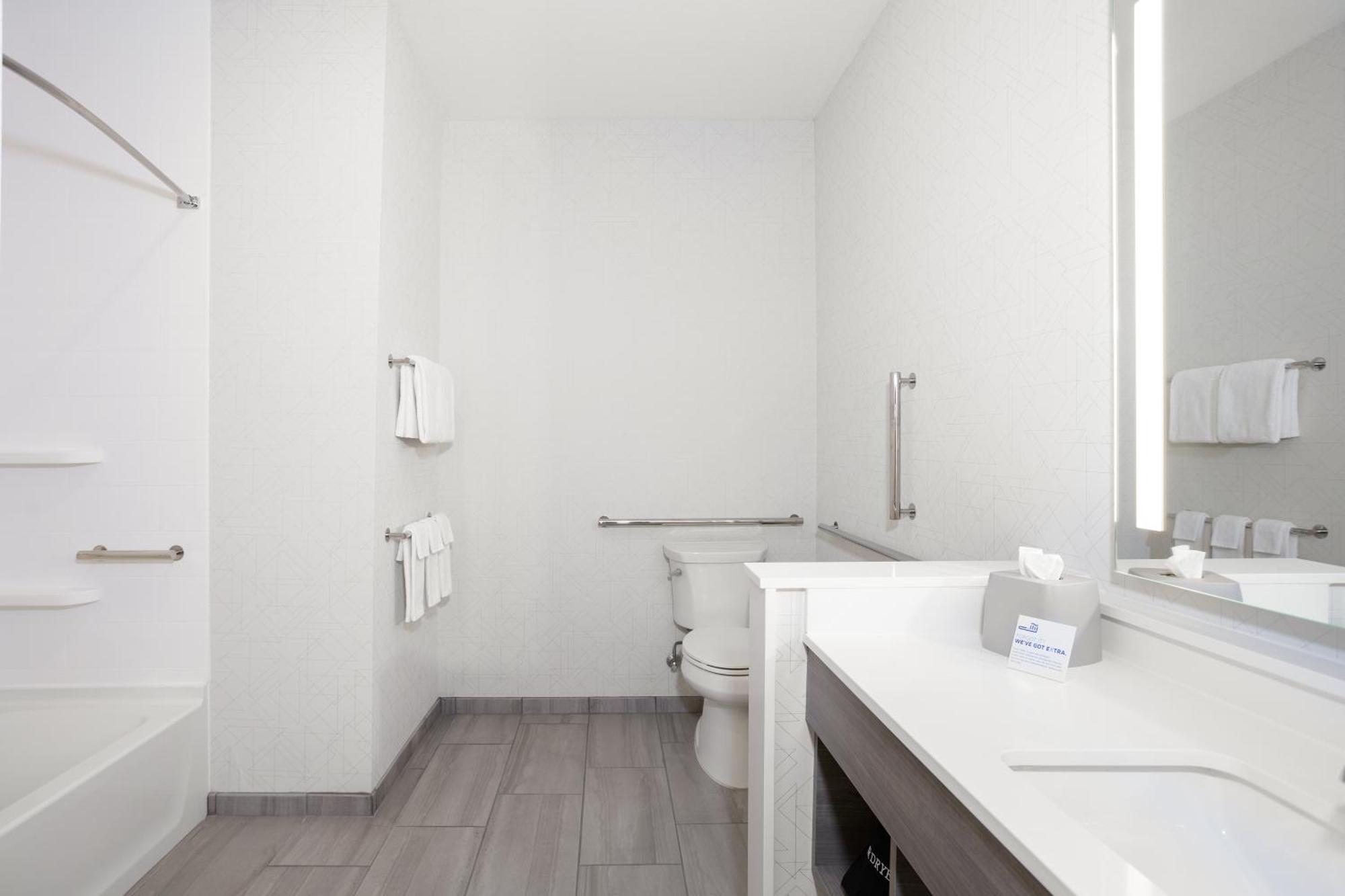 Holiday Inn Express Hotel & Suites Sanford By Ihg Dış mekan fotoğraf