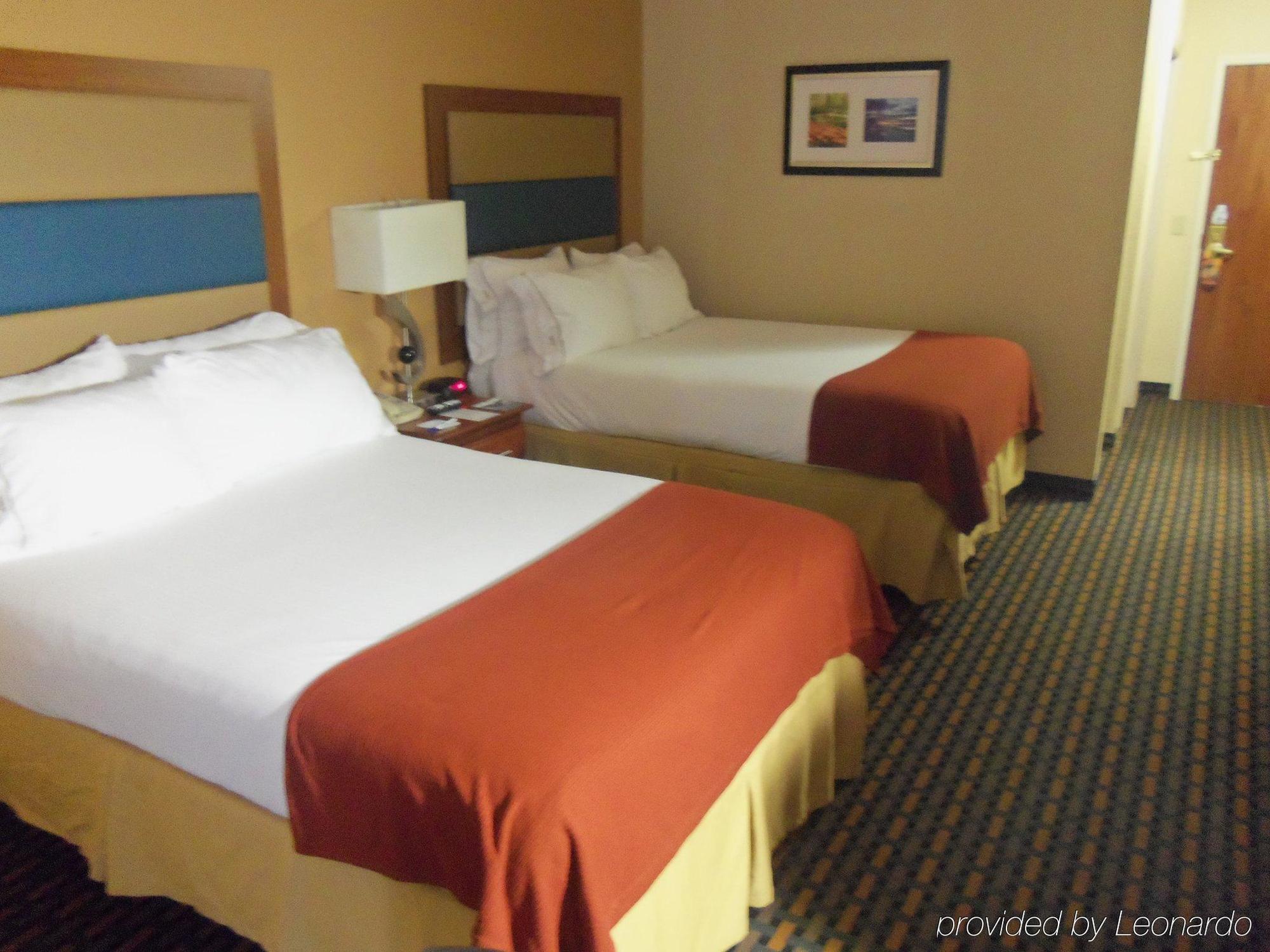 Holiday Inn Express Hotel & Suites Sanford By Ihg Dış mekan fotoğraf