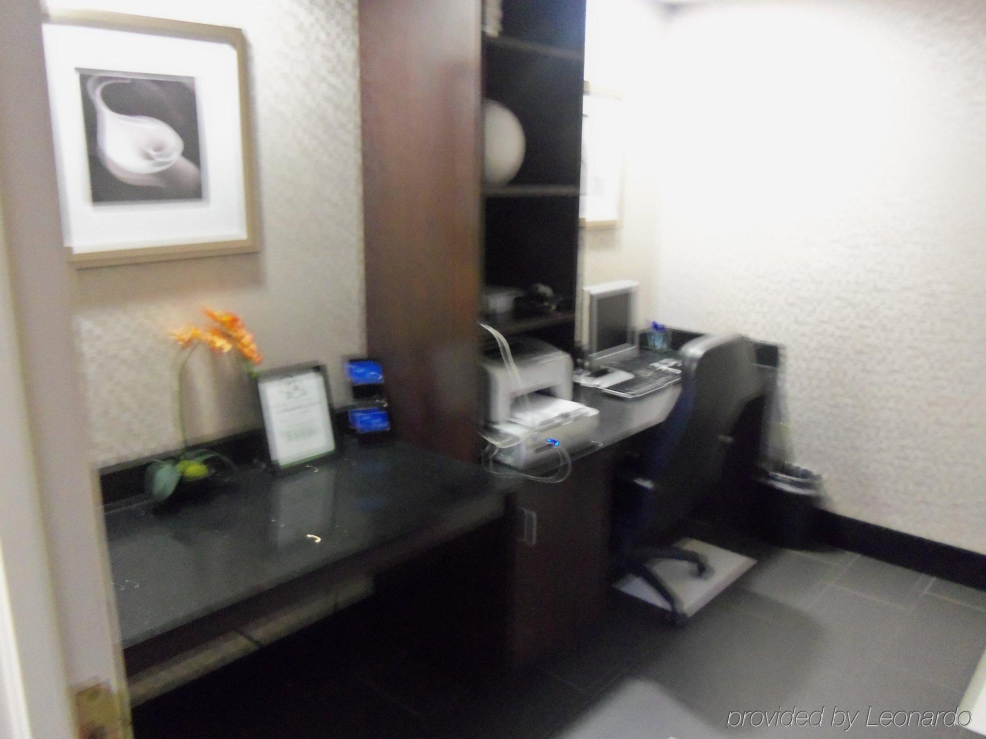 Holiday Inn Express Hotel & Suites Sanford By Ihg Dış mekan fotoğraf